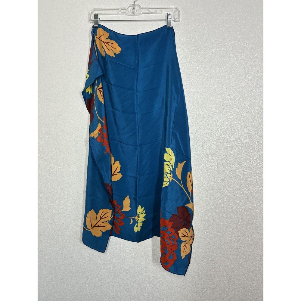 100% Silk Vintage Casca For Magid Scarf One Size Blue Floral 34x34 Square Print